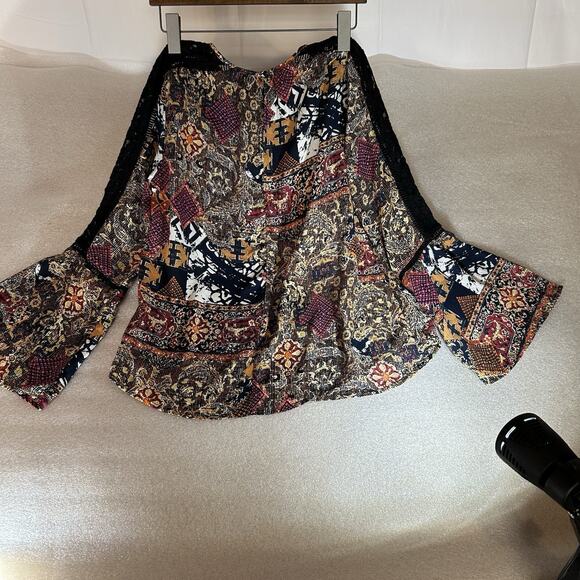 Cupio Black Multi Floral Lace Trim Size M Boho Peasant Tunic Bell Sleeve - Picture 7 of 10